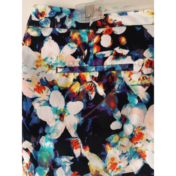 Worthington Capris Womens Size 8P Slim Fit Multi Color Floral Modern Fit Capris - Picture 9 of 14